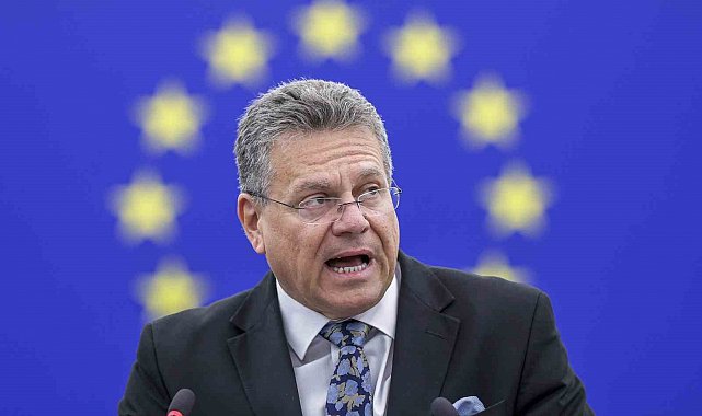 AB'den Trump'a: "AB-ABD ticareti tehditlerle değil, karşılıklı saygıyla yönlendirilmelidir"