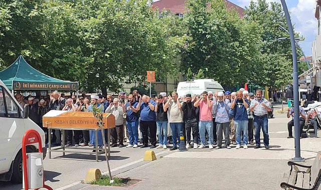 Adana'da hastanede karışan yaşlı kadının cenazesi Edirne'de toprağa verildi