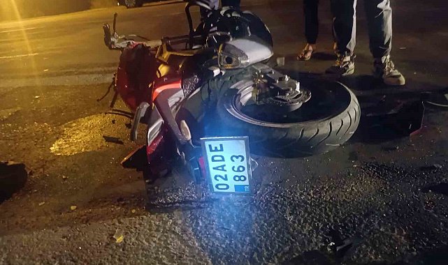 Adıyaman'da otomobil ile çarpışan motosikletin sürücüsü hayatını kaybetti