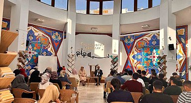 Afyonkarahisar Diyanet Gençlik Merkezi'nde mezuniyet programı coşkuyla gerçekleşti