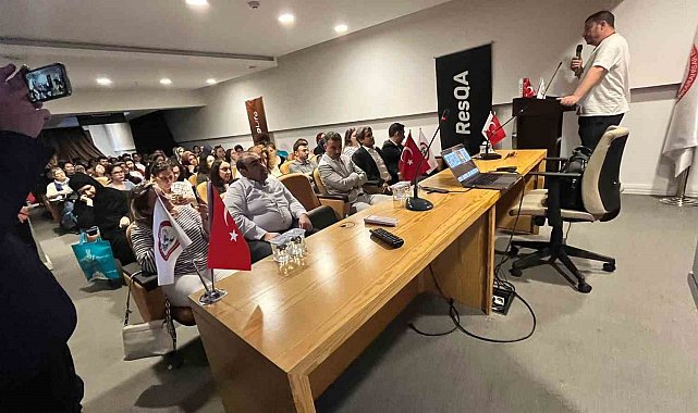 Afyonkarahisar'da eczacılar iyilik için buluştu