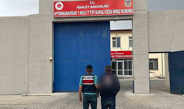 Afyonkarahisar'da hırsızlık suçundan aranan şahıs yakalandı