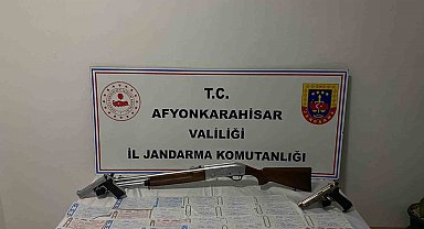 Afyonkarahisar'da tefeci operasyonu: 2 gözaltı