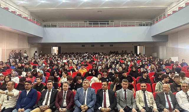 Afyonkarahisar'ı Keşfet Bilgi ve Kültür Yarışması finali gerçekleşti