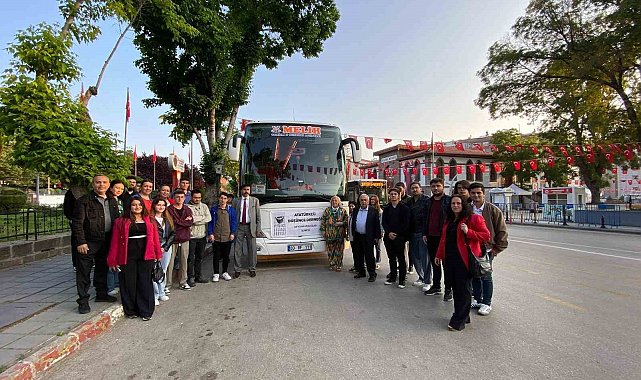 Afyonkarahisarlı ADD'li gençler Anıtkabir'e gitti