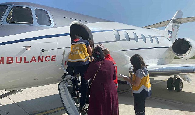 Ağrı'da karaciğer yetmezliği teşhisi konan 2 yaşındaki çocuk, ambulans uçakla Ankara'ya nakledildi
