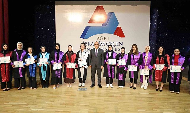 AİÇÜ'de 2024-2025 Eğitim-Öğretim Yılı Mezuniyet Coşkusu