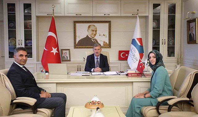 AİÇÜ'de kadın akademisyene anlamlı görev: