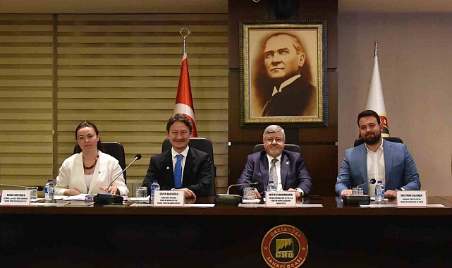 Aile şirketlerinde kurumsallaşma konusu GSO'da konuşuldu