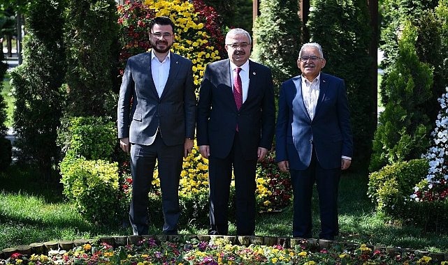 AK Parti Kayseri koordinatöründen Başkan Büyükkıılıç'a ziyaret