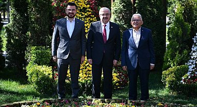 AK Parti Kayseri koordinatöründen Başkan Büyükkıılıç'a ziyaret