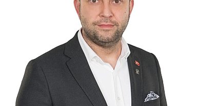 AK Partili Arslan: "Urla Belediyesinin faaliyet raporu çürümenin ve plansızlığın resmi belgesi"