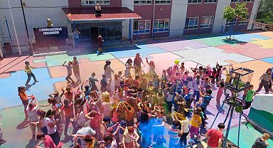 Akçaköy İlk-Ortaokulu'nca colourfest etkinliği yapıldı