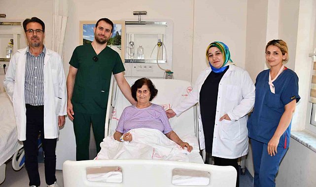 Alanya'da aynı anda iki başarılı akciğer kanseri operasyonu