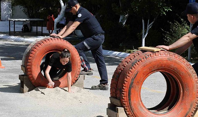 Alev savaşçısı olmak için komando eğitim parkurunda ter döktüler
