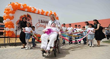 Aliağa'nın özel çocuklarından rengarenk "Bahar Şenliği"