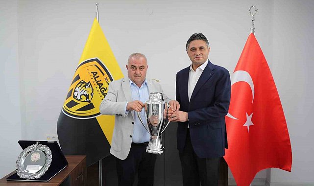 Aliağaspor FK, şampiyonluk kupasını aldı