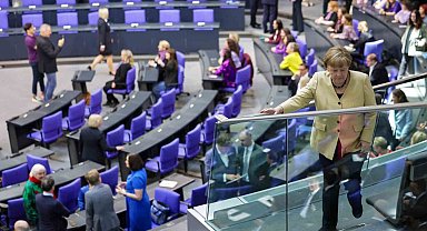 Almanya'da ilk: Friedrich Merz ilk turda başbakan seçilemedi