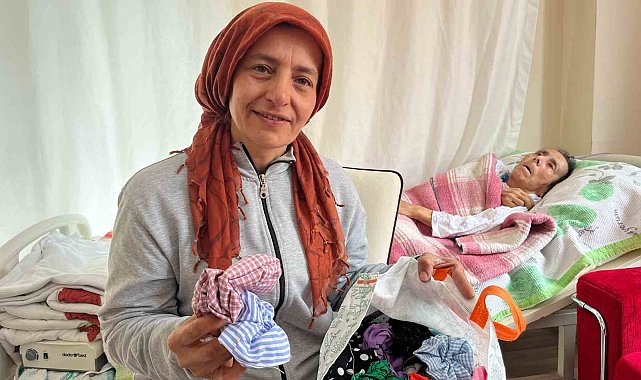 Alzheimer annesine bakmak için diktiği toka için siparişleri patladı