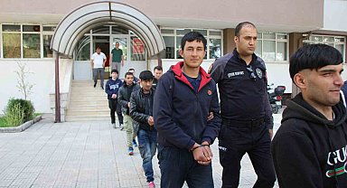 Amasya'da 6 kaçak göçmen yakalandı