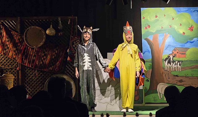 Anadolu masallarını sahnede canlandırdılar