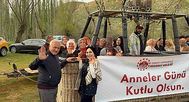 Anneler Günü'nde gökyüzüne uçtular