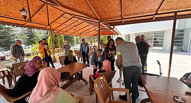 Anneler Günü'nde huzurevine anlamlı ziyaret