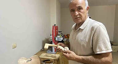 Annesinin altınlarını bozdurup aldığı keman, emekliliğinde mesleği oldu