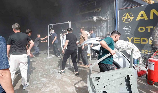 Antalya'da boya atölyesinde çıkan yangında 12 kişi dumandan etkilendi