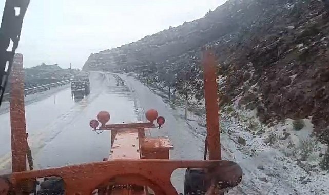 Antalya'ya dolu yağdı: Alacabel beyaza büründü