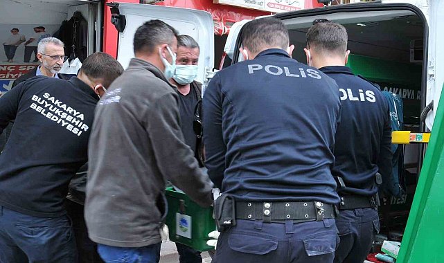 Apartmandan gelen kötü koku cesedi ortaya çıkardı