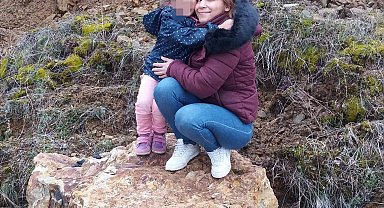 Aracın çarparak kaçtığı 2 çocuk annesi hayatını kaybetti