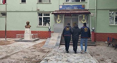 Aranan şahıslar Kütahya JASAT'tan kaçamadı