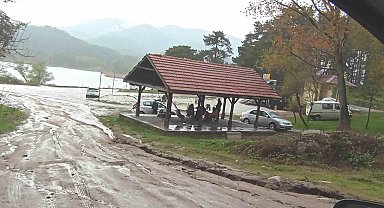 Artçı depremlerden kaçan Simavlılar soluğu Gölcük Yaylası'nda aldı