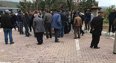 Artçı sarsıntıların devam ettiği Simav Yemişli köyünde halkın tedirgin bekleyişi sürüyor