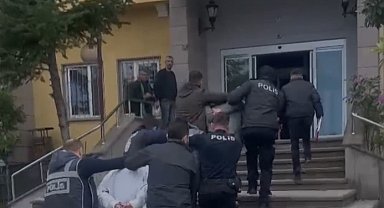 Artvin'in Hopa ilçesinde marketi kurşunlayan 3 kişi Sivas'ta yakalandı