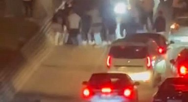 Asker konvoyundaki şahısların kavgası kamerada