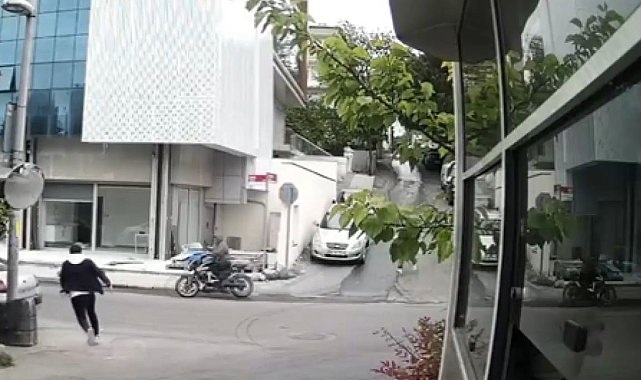 Ataşehir'de 444 güvenlik kamerası incelenerek kapkaçı yakalandı