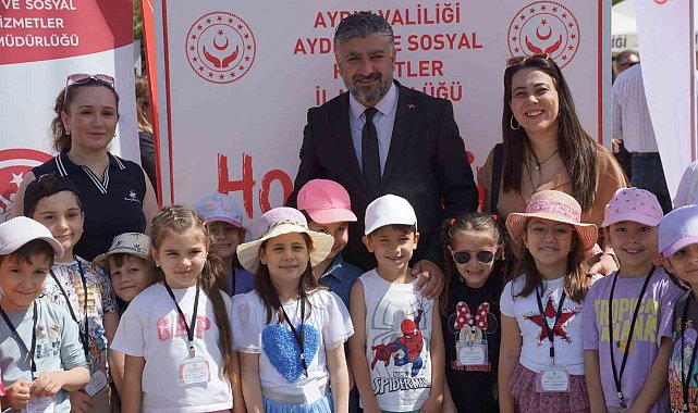 Aydın'da Aile Yılı kortej yürüyüşü yapıldı