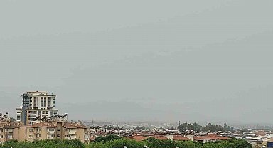 Aydın'da tozlu hava etkili oldu
