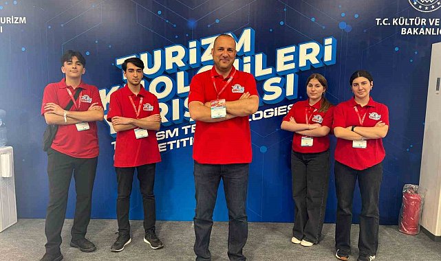 Aydınlı öğrenciler Kıbrıs'taki final sergisinde yerini aldı