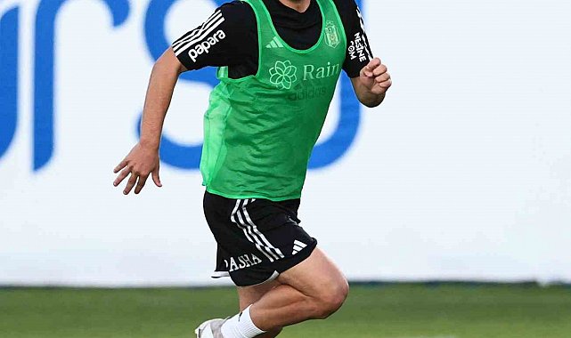 Aytuğ Batur Kömeç, Sırbistan ekiplerinin radarına girdi