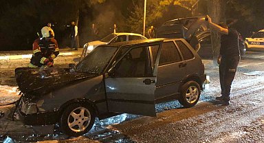 Ayvalık'ta araç yangını korkuttu