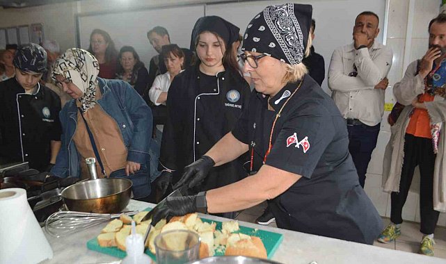 Ayvalık'ta "Sıfır Atık Mutfak" projesi ev ekonomilerine destek olacak