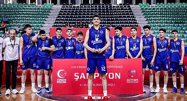 Bahçeşehir Koleji, U16'da zirvede