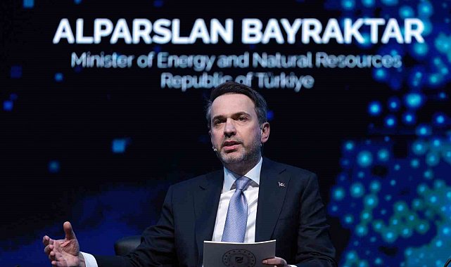 Bakan Bayraktar: ''Türkiye küresel bir aktör olma yolunda ilerliyor''