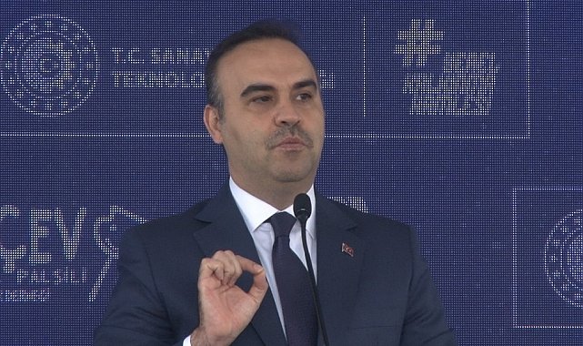 Bakan Kacır: "Ortopedik cihaz üretimine yönelik 643 milyon liralık yatırımı harekete geçirdik"
