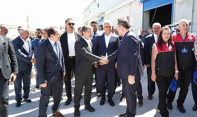 Bakan Yumaklı: "Tohumda dünyanın ilk 10 ülkesinden biriyiz"