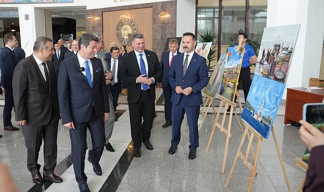 Bakırköy Adliyesi'nde tutuklu ve hükümlülerin el ürünleri sergisi açıldı