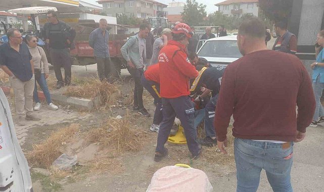 Balıkesir'de çift taraflı trafik kazası: 2 yaralı